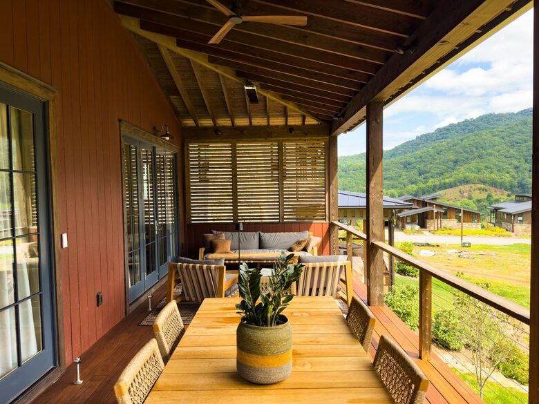 Western North Carolina Home nestled in Balsam Mountain Preserve and Surrounded by Mountain Scenery - Sylva, North Carolina