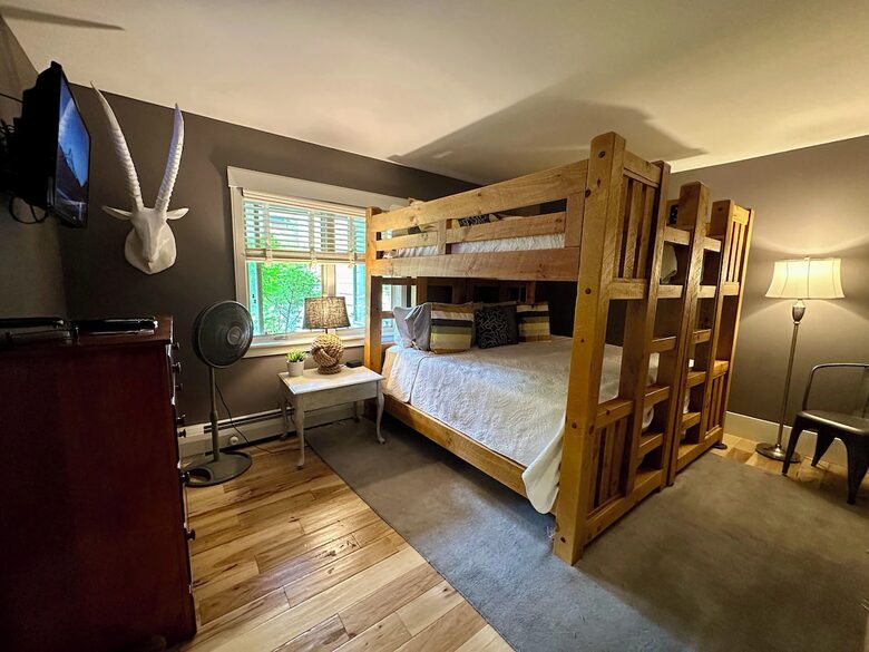 Okemo Mountain Getaway with Ski-In/Ski-Out Access - Ludlow, Vermont