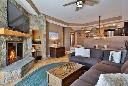 Okemo Mountain Getaway with Ski-In/Ski-Out Access - Ludlow, Vermont