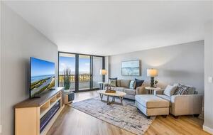 19th-Floor Beachfront Penthouse with Sweeping Gulf Views - Marco Island, Florida