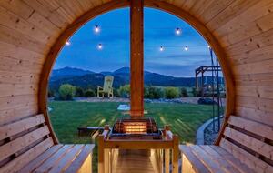 Redding Retreat with Mount Shasta Views, Pool and Sauna - Redding, California