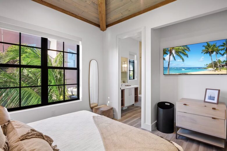Grand Anna Maria Escape Moments from the Beach - Anna Maria, Florida