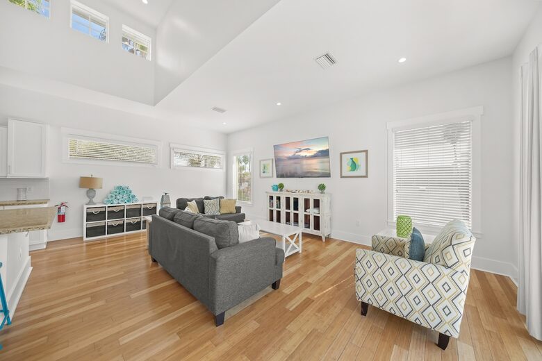 Bradenton Beautiful | Coastal Escape Just 3 Minutes from Bradenton Beach - Bradenton Beach, Florida