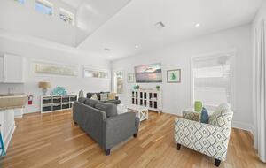 Bradenton Beautiful | Coastal Escape Just 3 Minutes from Bradenton Beach - Bradenton Beach, Florida