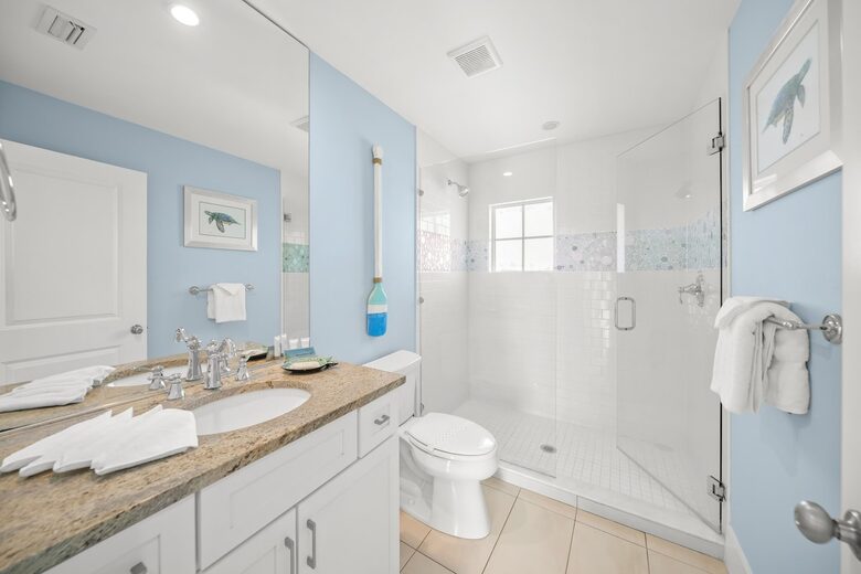 Bradenton Beautiful | Coastal Escape Just 3 Minutes from Bradenton Beach - Bradenton Beach, Florida