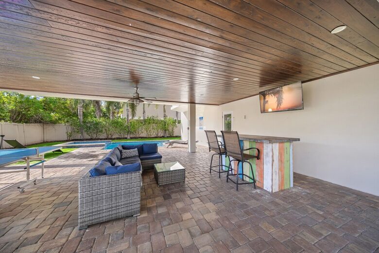 Bradenton Beautiful | Coastal Escape Just 3 Minutes from Bradenton Beach - Bradenton Beach, Florida