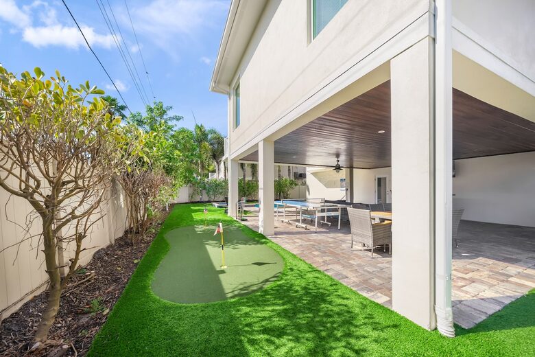 Bradenton Beautiful | Coastal Escape Just 3 Minutes from Bradenton Beach - Bradenton Beach, Florida