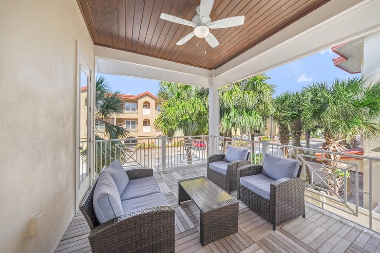 Bradenton Beautiful | Coastal Escape Just 3 Minutes from Bradenton Beach - Bradenton Beach, Florida