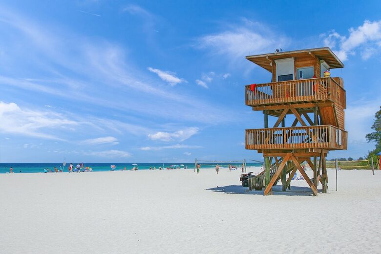 Bradenton Beautiful | Coastal Escape Just 3 Minutes from Bradenton Beach - Bradenton Beach, Florida