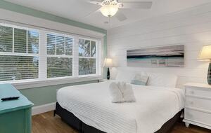 Holmes Beach Haven | Piscine et spa dignes d'un complexe hôtelier - Holmes Beach, Floride