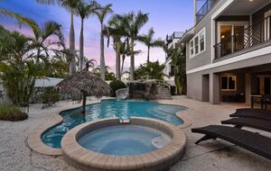 Holmes Beach Haven | Piscine et spa dignes d'un complexe hôtelier - Holmes Beach, Floride