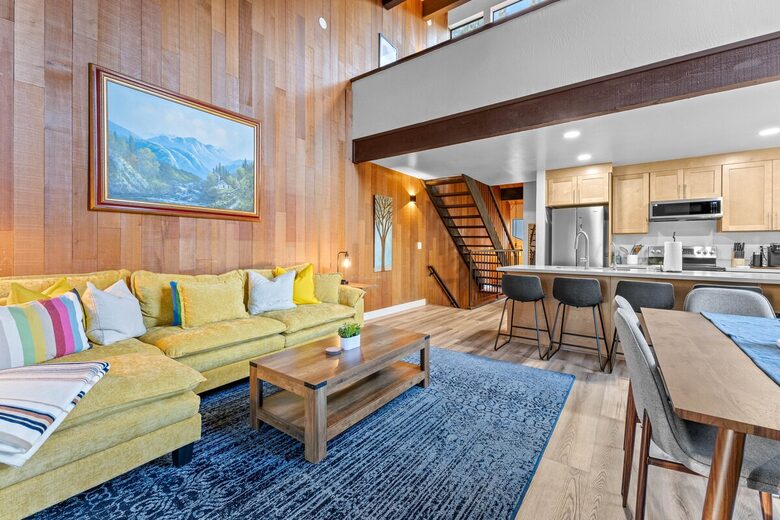 Kings Beach Retreat with Seasonal Pool and Forest Setting - Kings Beach, California