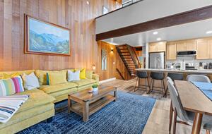 Kings Beach Retreat with Seasonal Pool and Forest Setting - Kings Beach, California