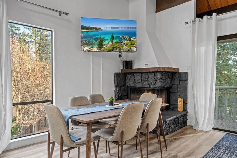 Kings Beach Retreat with Seasonal Pool and Forest Setting - Kings Beach, California