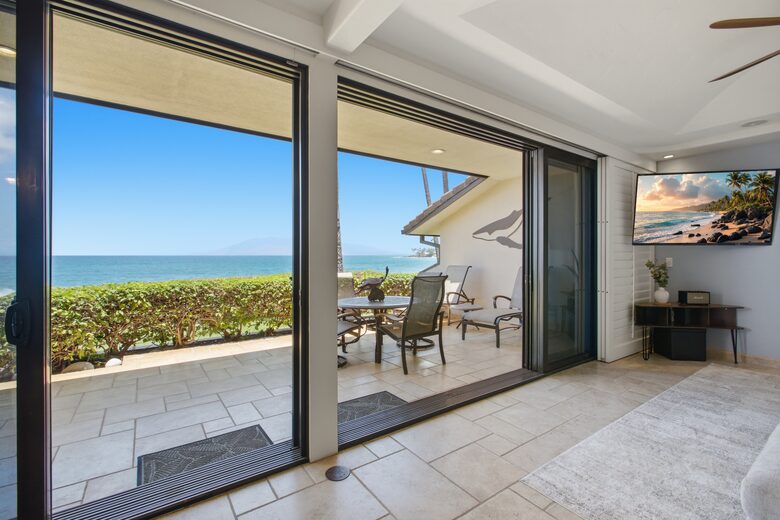 Makena Surf Oceanfront Residence with Private Lanai - Kihei, Hawaii