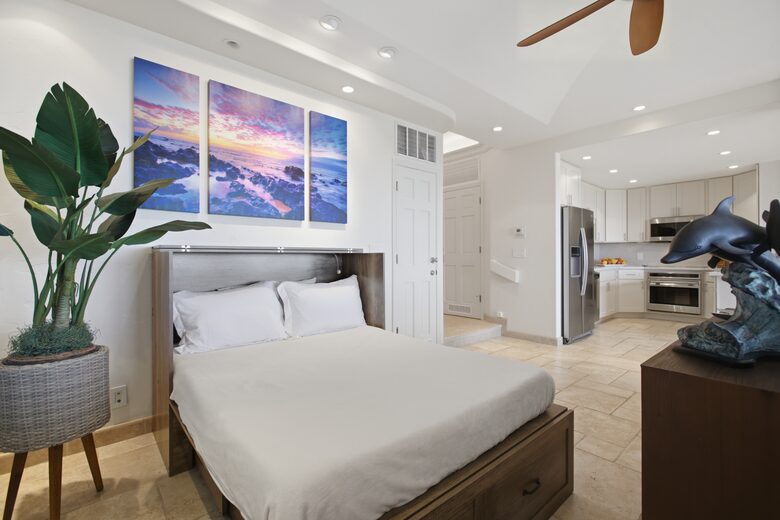 Makena Surf Oceanfront Residence with Private Lanai - Kihei, Hawaii