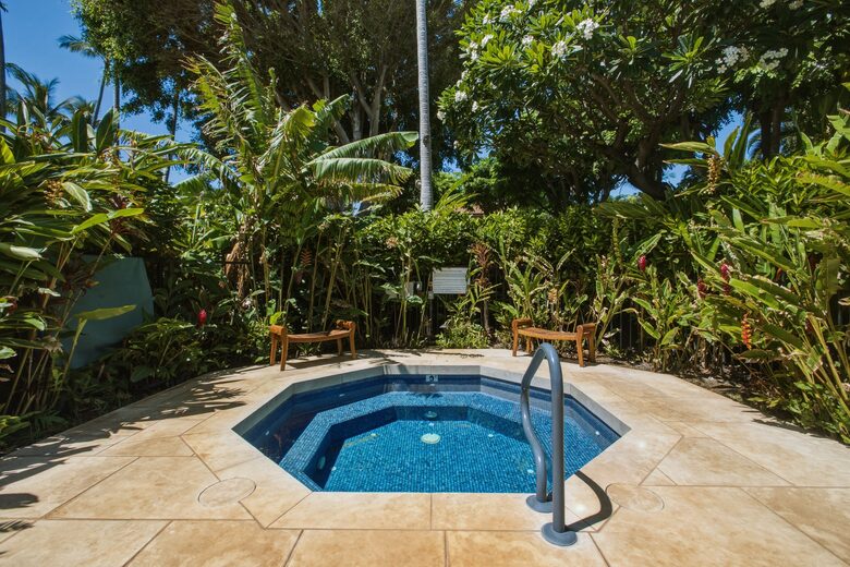 Makena Surf Oceanfront Residence with Private Lanai - Kihei, Hawaii
