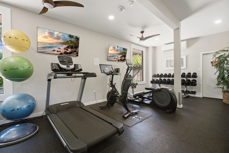 Makena Surf Oceanfront Residence with Private Lanai - Kihei, Hawaii