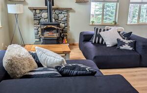 Truckee Escape Near Sawtooth Trails and Historic Downtown - Truckee, California