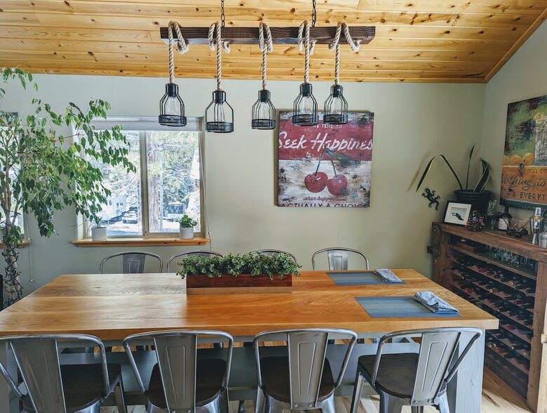 Truckee Escape Near Sawtooth Trails and Historic Downtown - Truckee, California