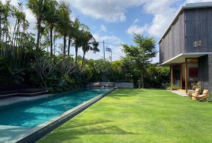 Canggu Design Residence with 20-Metre Pool and Tropical Gardens - canggu, Indonesia
