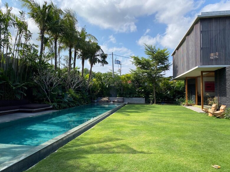 Canggu Design Residence with 20-Metre Pool and Tropical Gardens - canggu, Indonesia