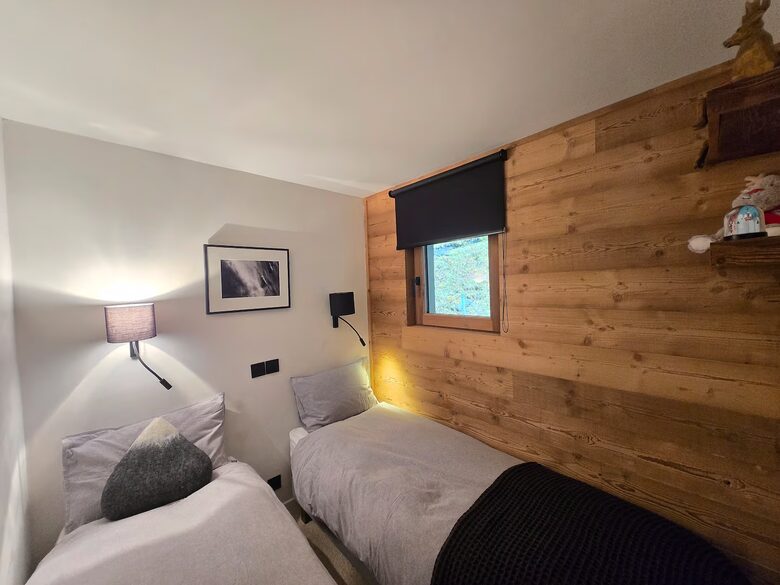 Sunlit Mountain Apartment in the French Alps - Avoriaz, Morzine, France