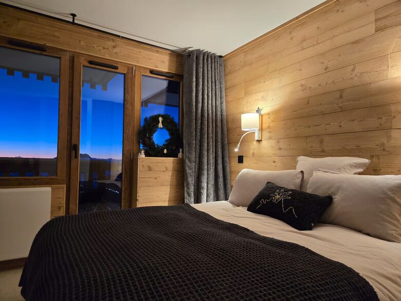 Sunlit Mountain Apartment in the French Alps - Avoriaz, Morzine, France
