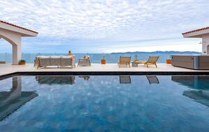 Casa Mantarraya | Modern Off-Grid Sanctuary Above the Sea of Cortez