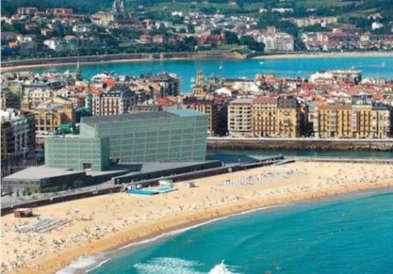San Sebastián City and Sea Apartment - San Sebastián, Spain