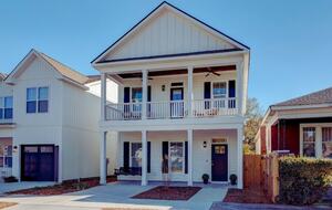 Modern Wilmington Retreat in the Brooklyn Arts District - Wilmington, North Carolina