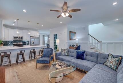 Modern Wilmington Retreat in the Brooklyn Arts District - Wilmington, North Carolina