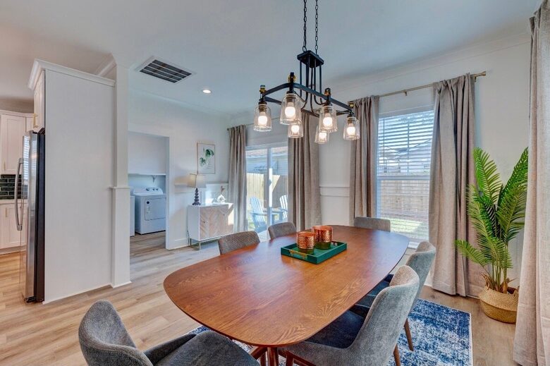 Modern Wilmington Retreat in the Brooklyn Arts District - Wilmington, North Carolina