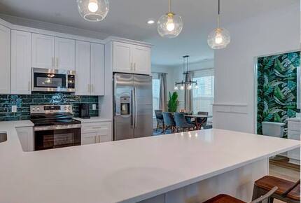 Modern Wilmington Retreat in the Brooklyn Arts District - Wilmington, North Carolina
