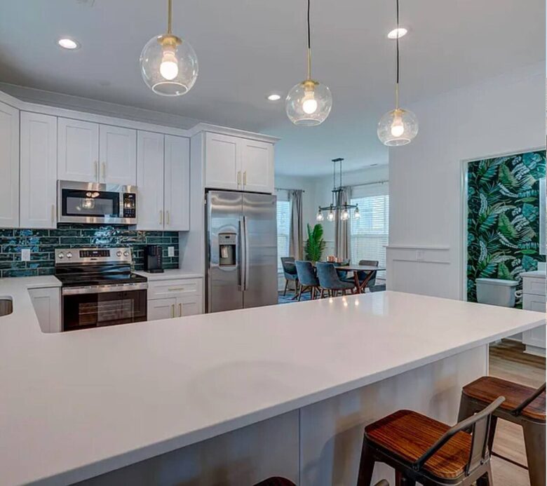 Modern Wilmington Retreat in the Brooklyn Arts District - Wilmington, North Carolina