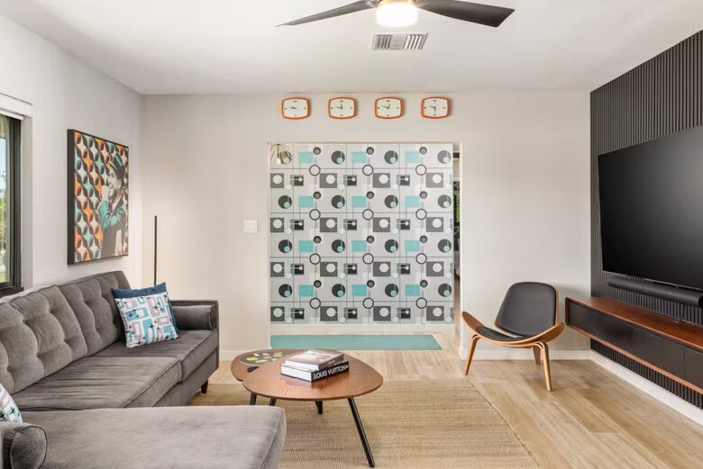 Palm Springs Mid-Century Retreat with Private Pool and Mountain Views - Palm Springs, California