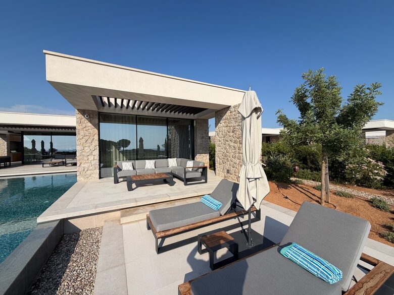 Villa with Private Pool and Sea Views - Pylos, Greece