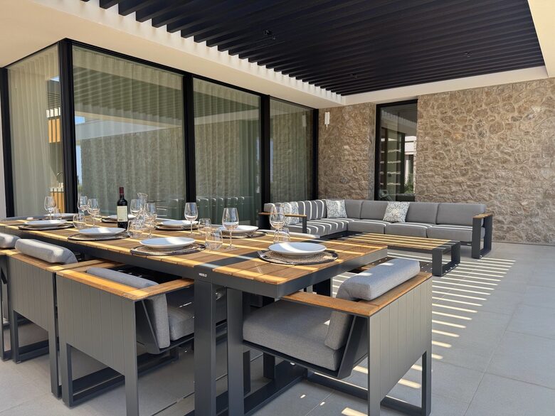 Villa with Private Pool and Sea Views - Pylos, Greece