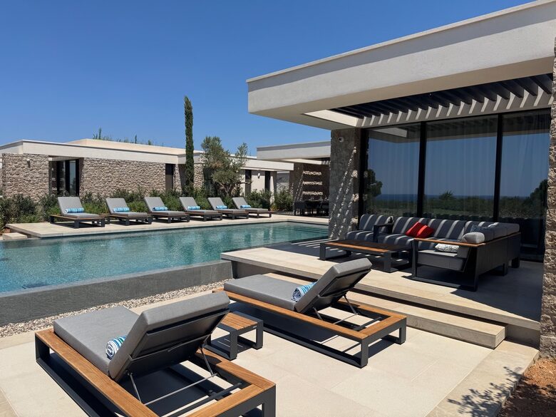 Villa with Private Pool and Sea Views - Pylos, Greece