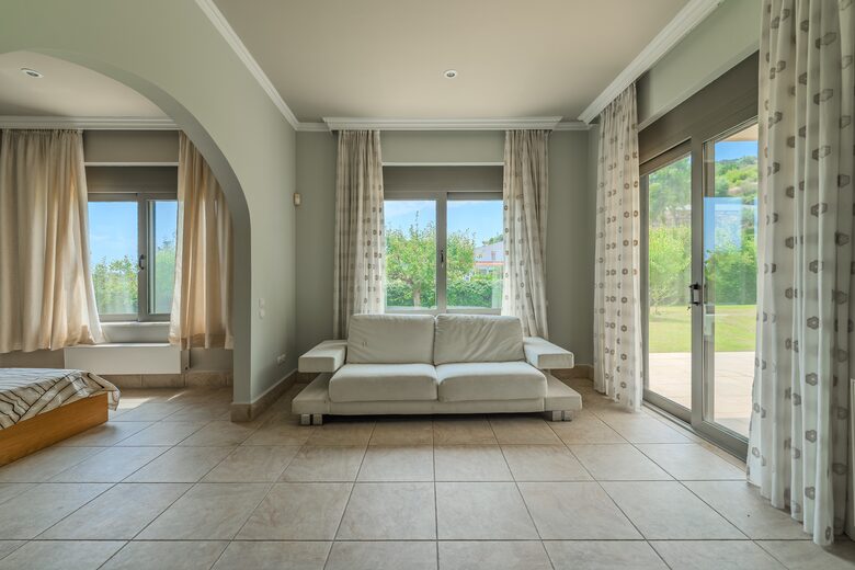 Garden and Pool Villa in East Attica - Agii Apostoli, Greece