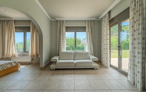 Villa con giardino e piscina nell'Attica orientale - Agii Apostoli, Grecia