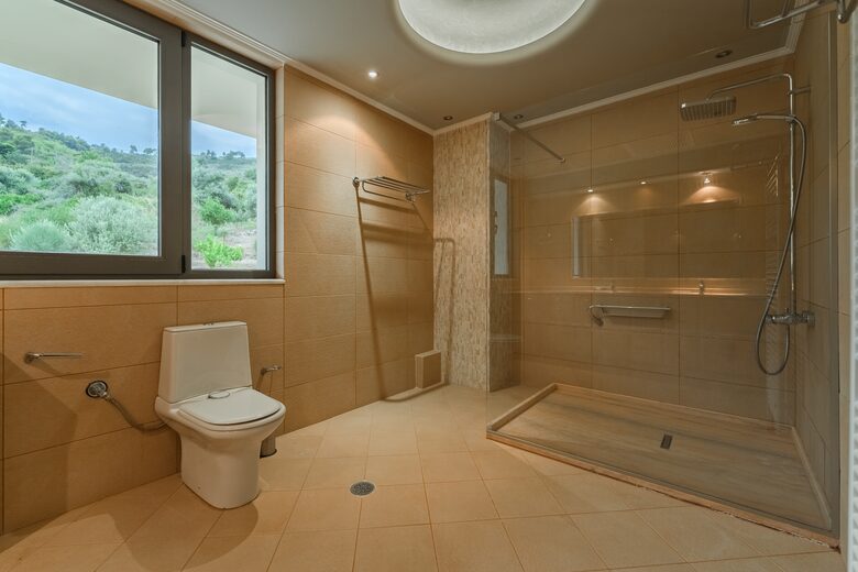 Garden and Pool Villa in East Attica - Agii Apostoli, Greece