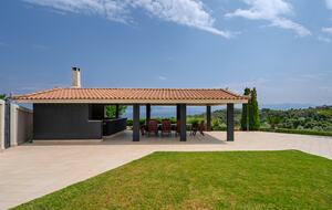 Villa con giardino e piscina nell'Attica orientale - Agii Apostoli, Grecia