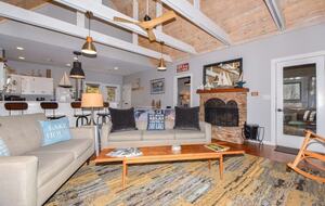 Waterfront Getaway with Private Dock on Lake Martin - Dadeville, Alabama