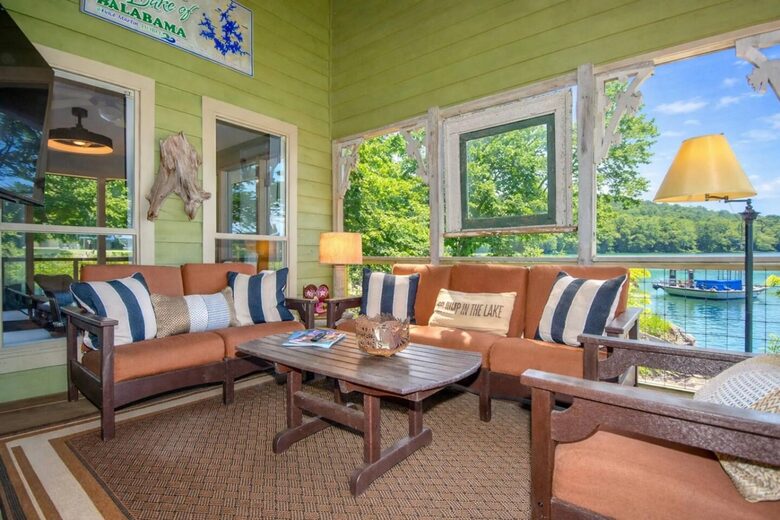 Waterfront Getaway with Private Dock on Lake Martin - Dadeville, Alabama