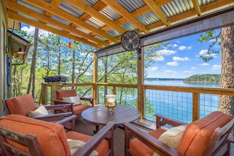 Waterfront Getaway with Private Dock on Lake Martin - Dadeville, Alabama