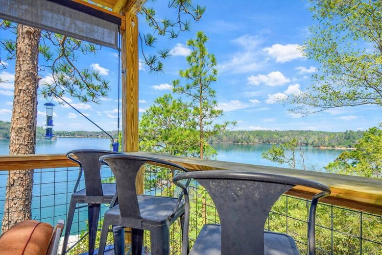 Waterfront Getaway with Private Dock on Lake Martin - Dadeville, Alabama