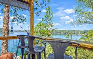 Waterfront Getaway with Private Dock on Lake Martin - Dadeville, Alabama