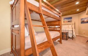 Waterfront Getaway with Private Dock on Lake Martin - Dadeville, Alabama