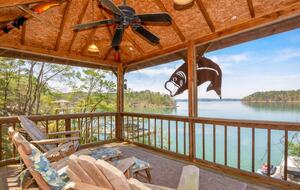 Waterfront Getaway with Private Dock on Lake Martin - Dadeville, Alabama
